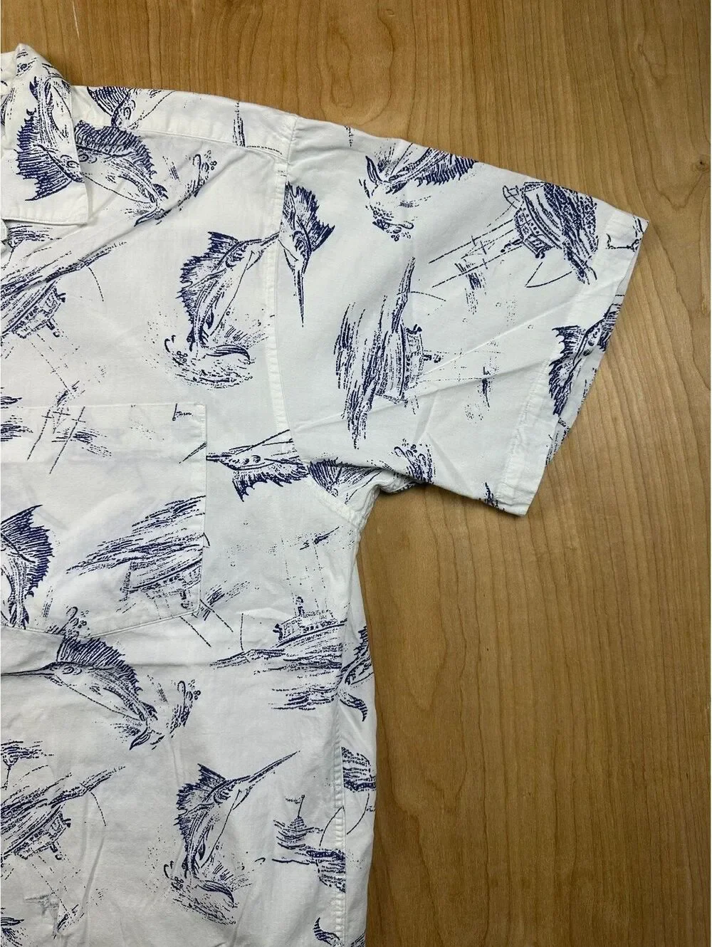Vintage 80s Banana Republic Safari & Travel marlin button up shirt fish fishing